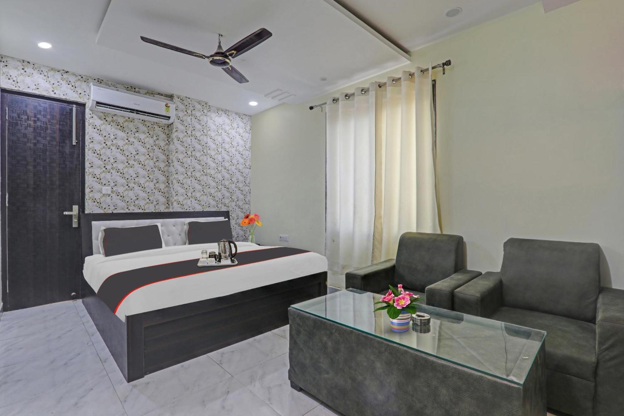 Collection O Srg Hotel Chinhat Exterior foto